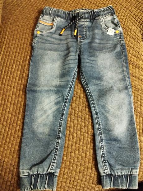 Chlapčenské džínsy v. 3-4 roky, f&f,98