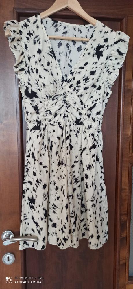 Letné šaty v maslovej farby veľ.m, m