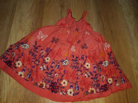 Dievcenske saty, c&a,122