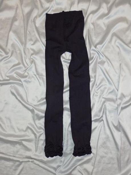 Kvalitné čierne silonkové legíny, s