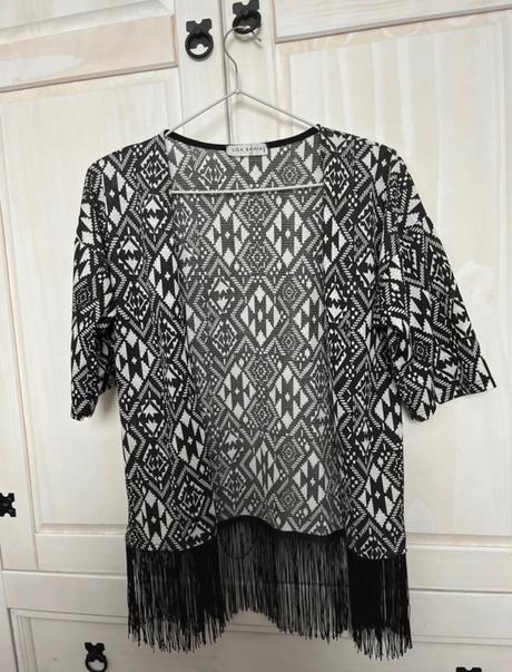 Prehoz na plavky vzorovaný, s