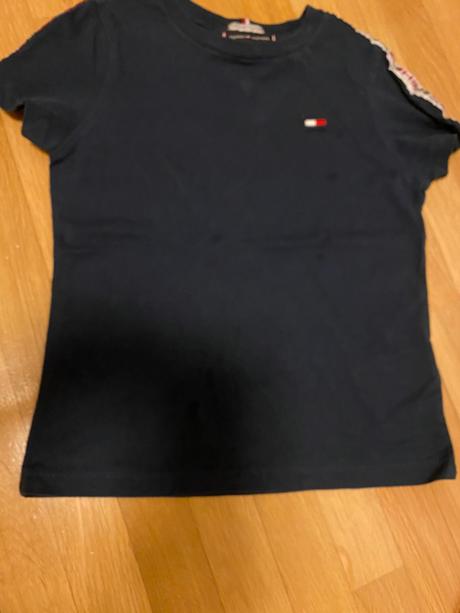 Tricko, tommy hilfiger,110