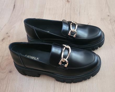 Mokasíny catwalk, 37