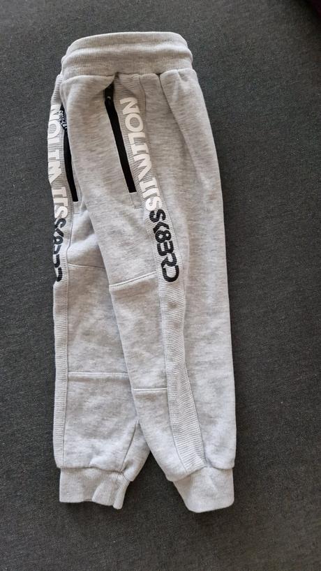 Tepláky reserved top stav, reserved,110