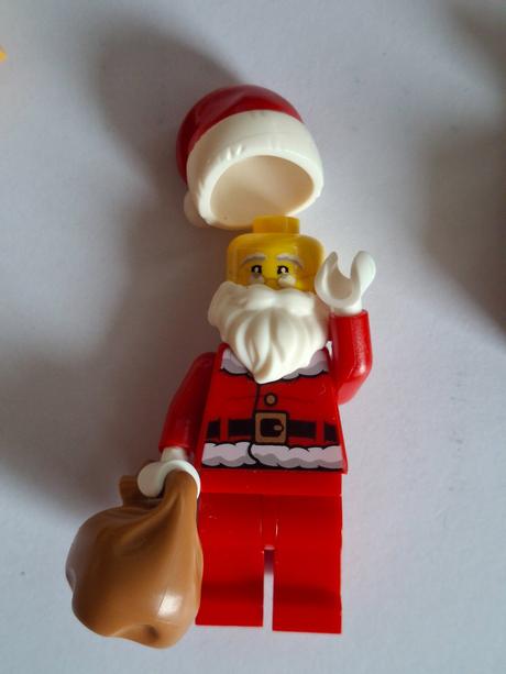 Lego figúrka santa mikuláš, 