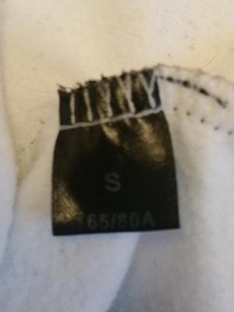 Biela mikina klokanka, farebný motív vpredu vzadu, s