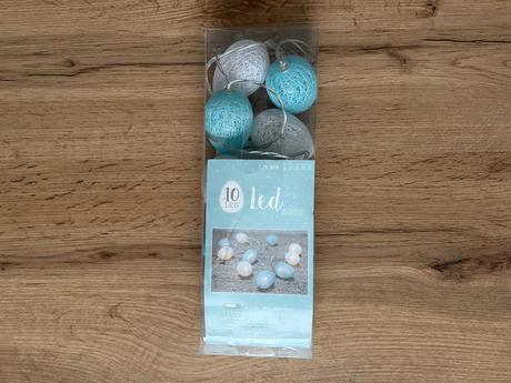 Veľkonočná svetelná reťaz,