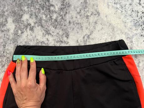 Športové nohavice, 158