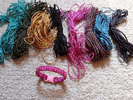 Paracord - náramok,