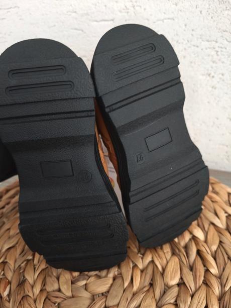 Prechodné 27-28, c&a,27