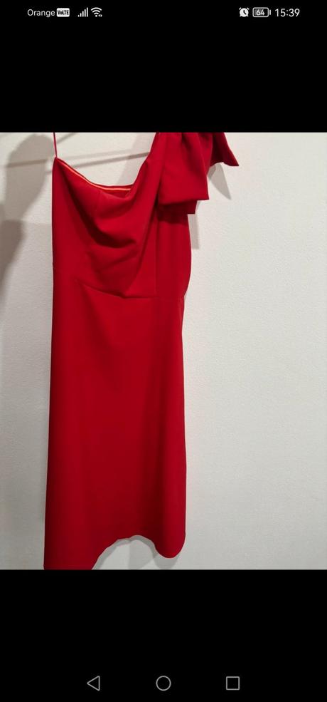 Šaty na jedno rameno-trendyol, 42