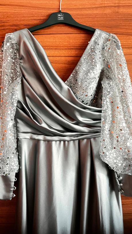 Luxusne spolocenske saty velkost m, m