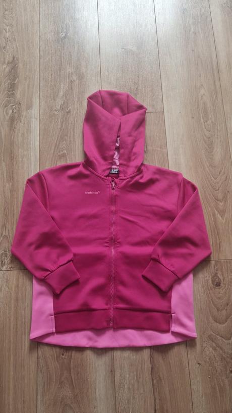 Mikina zn. bekkin veľ. 122 cm., 122