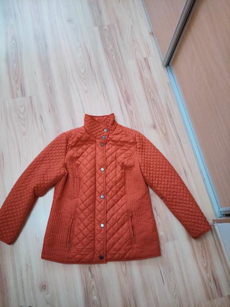 Krásna prechodná bunda, 44