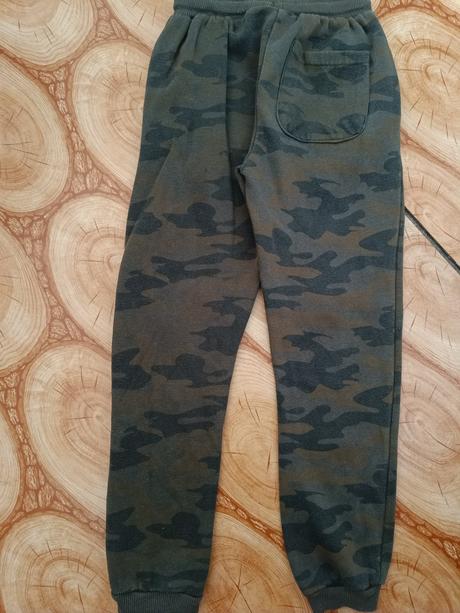 Maskacove tepláky, 134