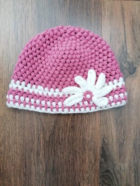 Čiapka s kvetinkou, 92