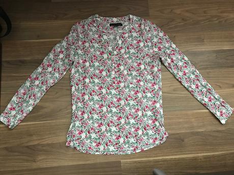 Krásna viskozova kvetovana blúzka, gate,m