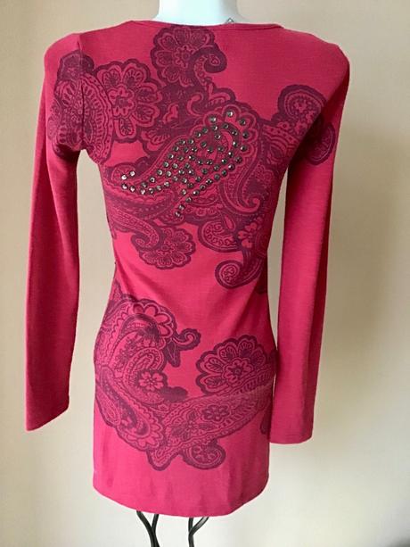 Pulóver s kamienkami, s