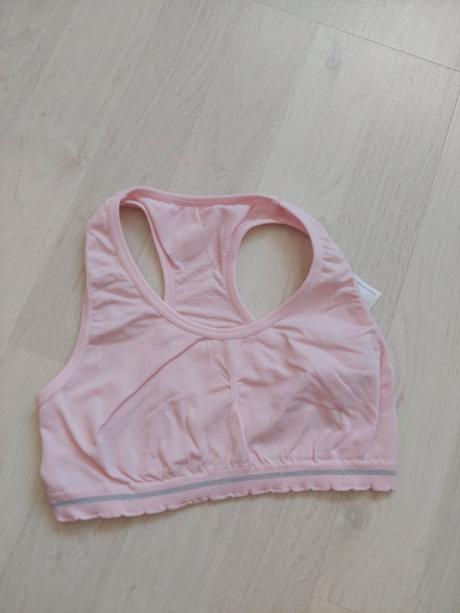 Podprsenka č.134-146, 134