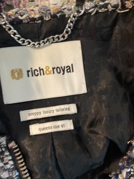 Rich & royal boucle sako kabátik č. 40, 40