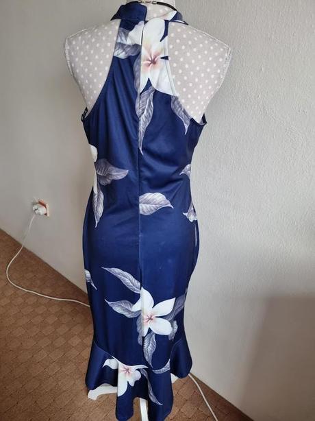 Modré kvetinové šaty s volánom veľ. 40, 40