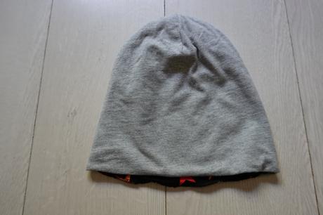 Obojstranná čiapka benetton 8-10r, benetton,140