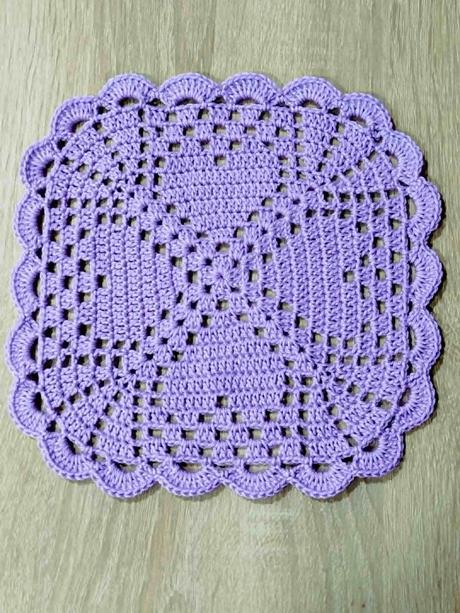 Háčkovaná dečka 18,