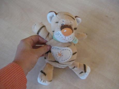 Hrkálka plyšový tigrík, 