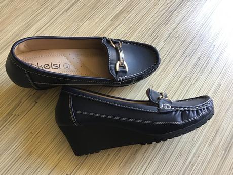 Krasne mokasíny kelsi, 37