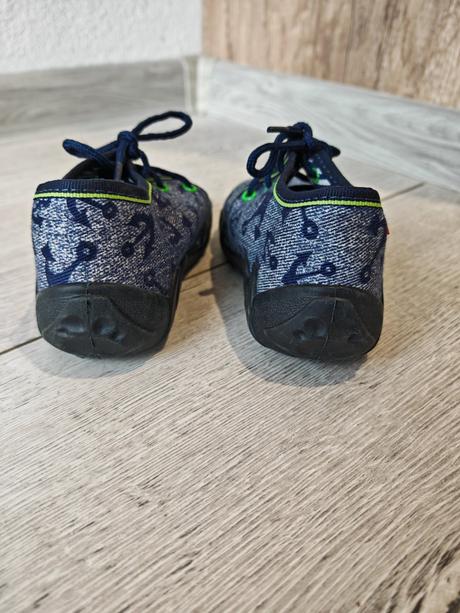 Chlapčenské papučky, ren but,24