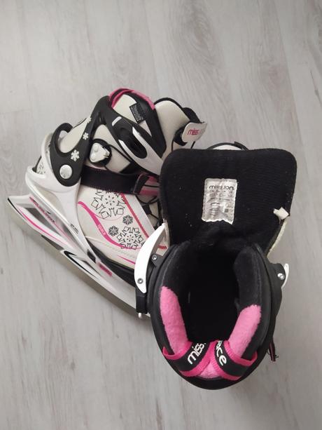 Dievčenské korčule na ľad, 