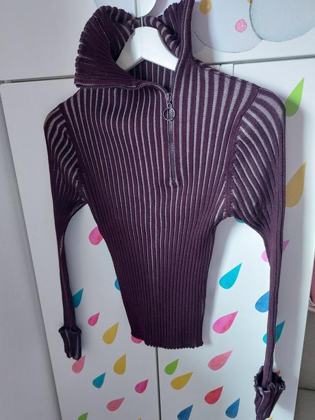 Fialovy rolakovy sveter, xs