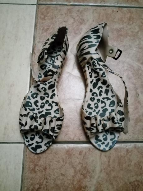 Dámske sandálky, 36
