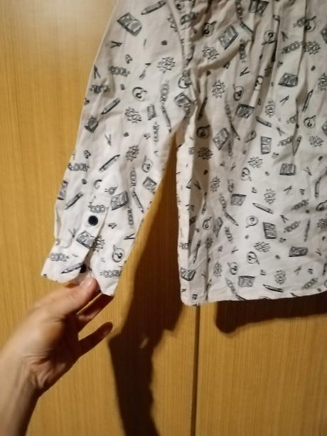 Chlapecenska košeľa, 104