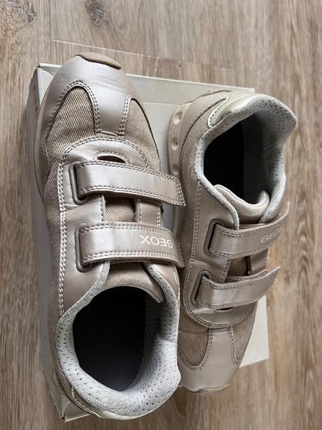 Topánky béžovo-zlaté - málo nosené, geox,37