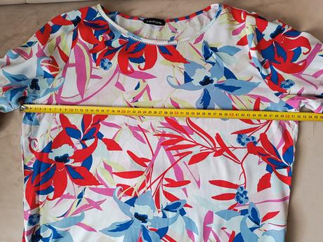 Bluzka s rozšírenými rukávmi, 38