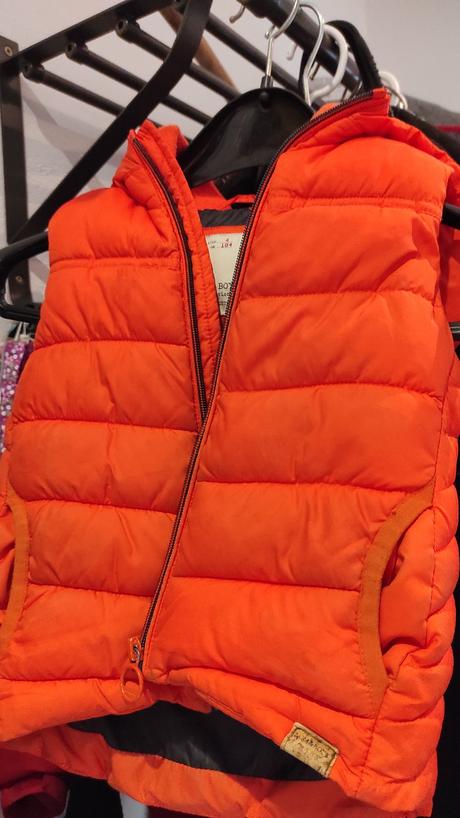 Oranzova mikina na 3-4 roky, f&f,104