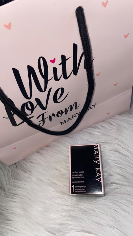 Mary kay hubka na makeup, 