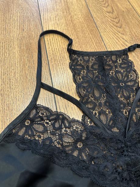 Čierny čipkovaný top, new yorker,s