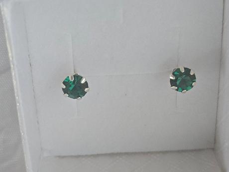 Smaragdové náušnice, 