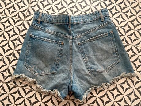 Mega krásne kraťasy zara, zara,m