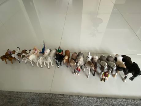 Schleich koniky,