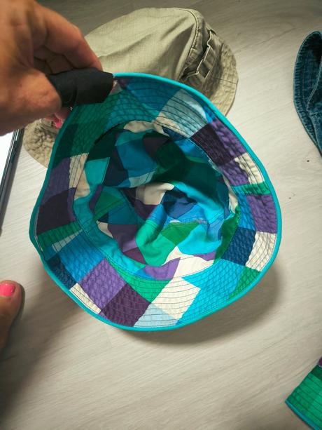 Šiltovky a klobúčiky 1e/k nosené výlučne mojimi d, 134