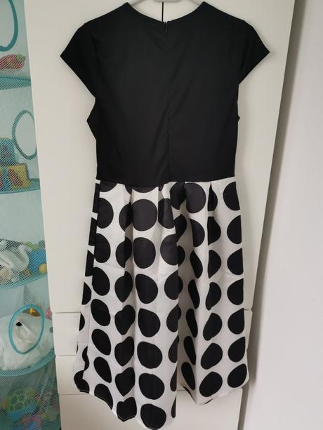 Čiernobiele šaty s guličkami, m