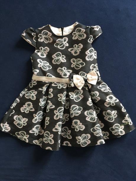 Dievčenské šatočky zn. nanán, 104