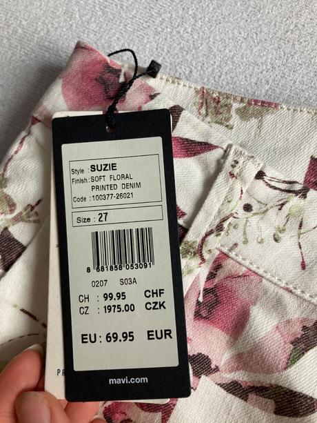 Dámske kvetované dzinsy, m