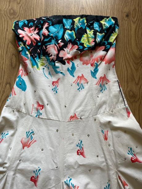 Výrazné šaty jane norman bez ramienok, xs