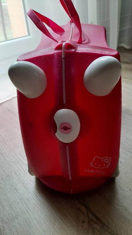 Kufrik na cestovanie -aj mozne sediet, 