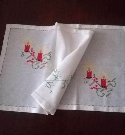 Vianočný obrus + darček,