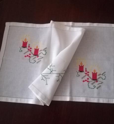 Vianočný obrus + darček,
